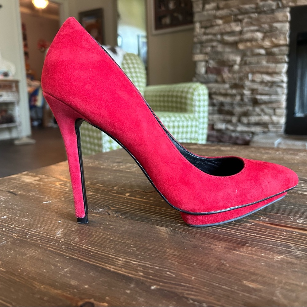Red Hot Dolce Vita heels Size 7.5 - Picture 9 of 9